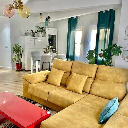 In Love Zamora Ngoại thất bức ảnh
