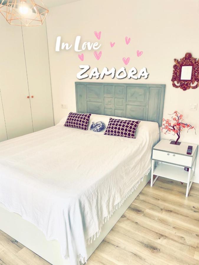 In Love Zamora Ngoại thất bức ảnh