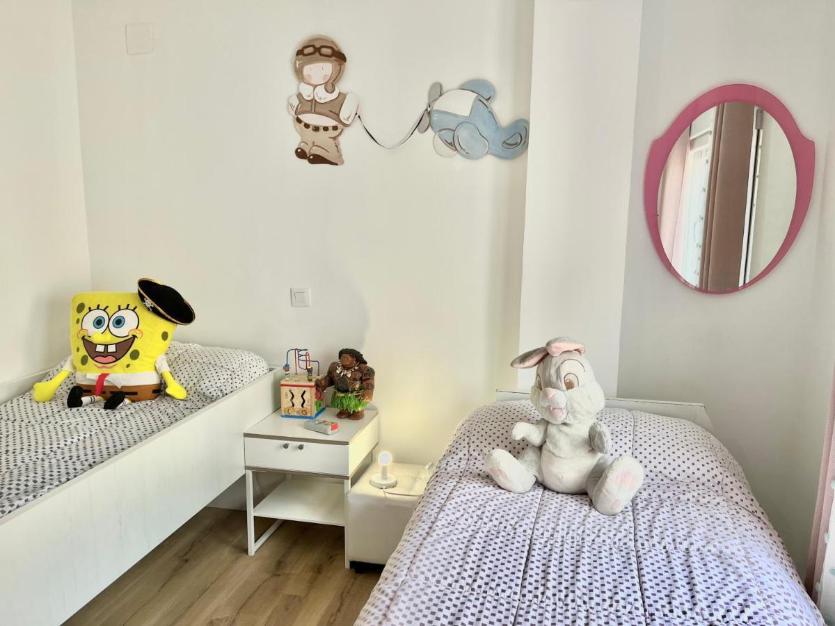 In Love Zamora Ngoại thất bức ảnh